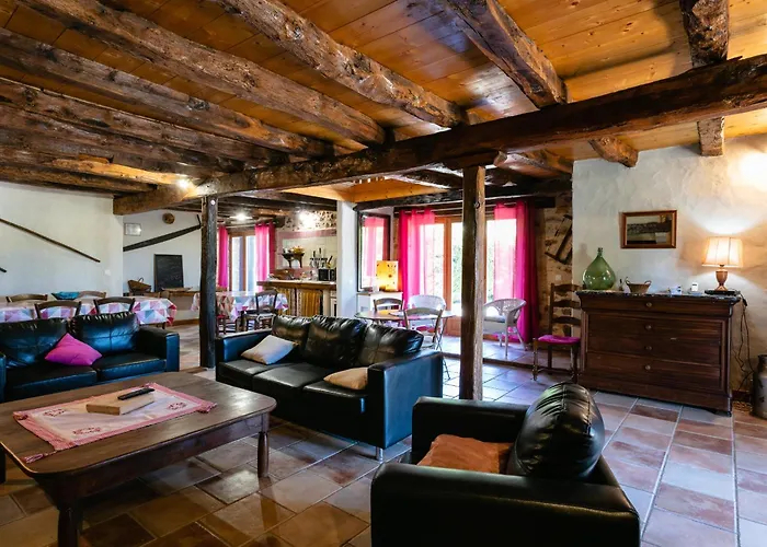 Nyaraló Du Bois Du Pech